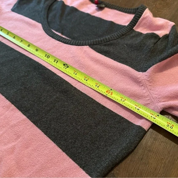 H&M Pink & Gray Striped Scoop-neck Y2K Sweater - Picture 4 of 6